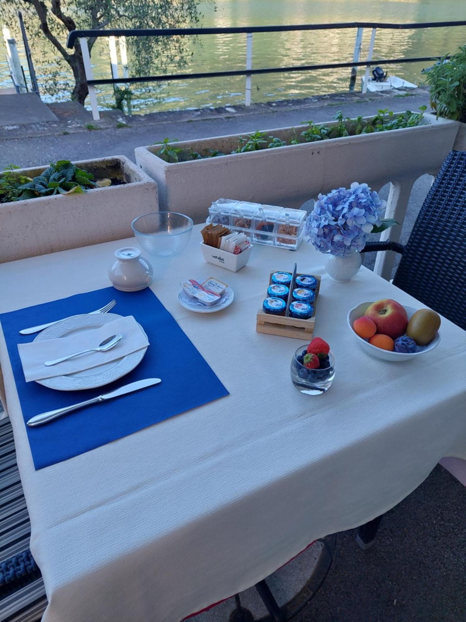 Dolceresio Lugano Lake B&B Brusino Arsizio Bagian luar foto